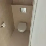 Lovely With Balcony And Free Parking 아파트